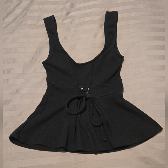 Guess Black Lace-Up Corset Peplum Top. Sixe XS. - Picture 4 of 11